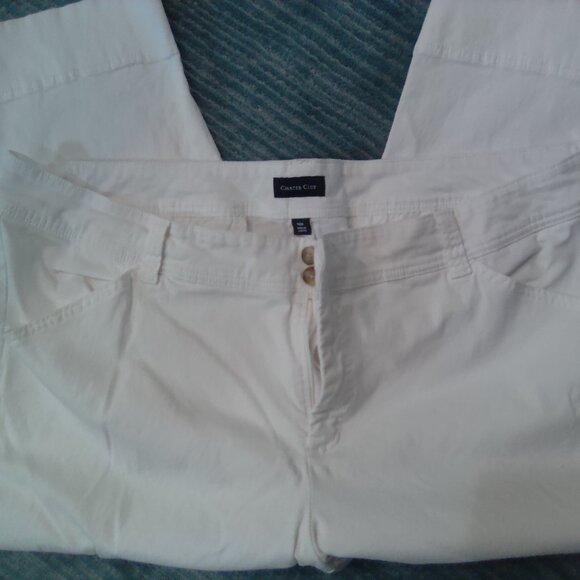 Cream Capris - Picture 6 of 7